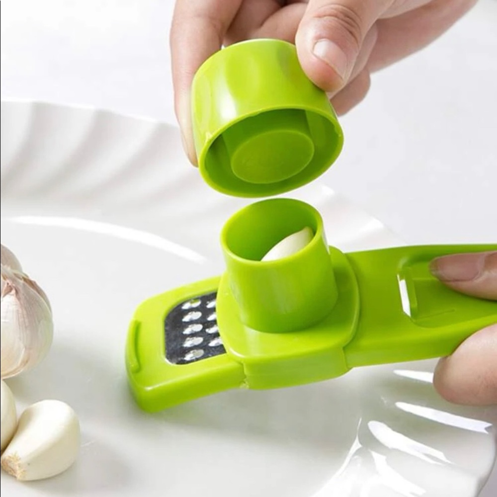 Garlic grater